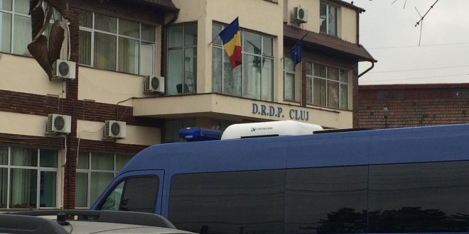 În plină criză, la DRDP Cluj se angajează pensionari! Una dintre ”speciale” este o nevastă cu pile