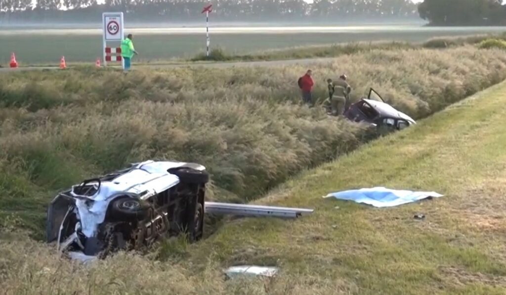 Accident tragic în Olanda. Doi români au murit, alți șapte sunt în stare gravă. VIDEO