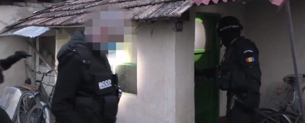 Uluitor! O prostituată din România a tras țeapă celei mai temute organizații teroriste. VIDEO