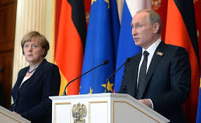 Merkel cere sancțiuni împotriva lui Putin. Atac cibernetic al GRU