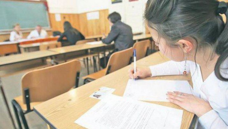 Mişcarea Elevilor din România solicită ministrului Educației anularea examenelor naționale