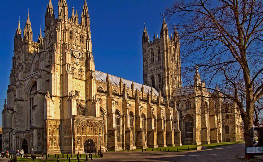 Biserica Anglicană: „Unele dintre statui trebuie să fie demontate”
