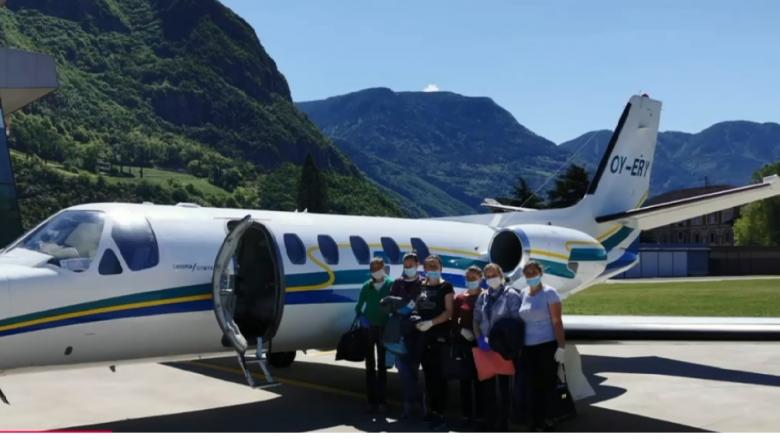 Dezvăluirile italianului care le duce pe românce la muncă cu avionul pentru VIP-uri