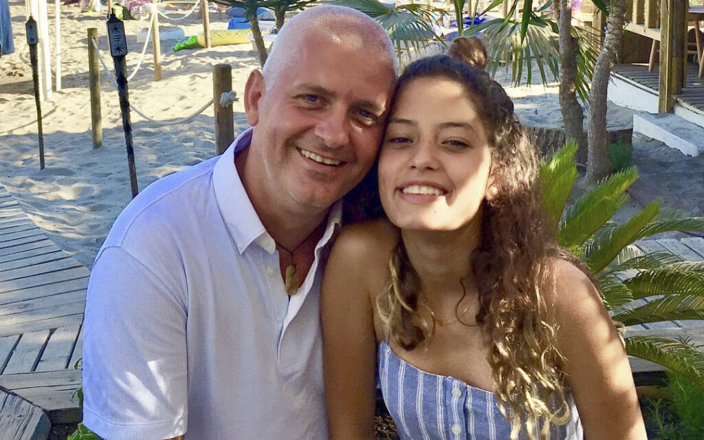 Fiica lui Virgil Ianțu împlinește 15 ani. Cum arată fiica omului de televiziune