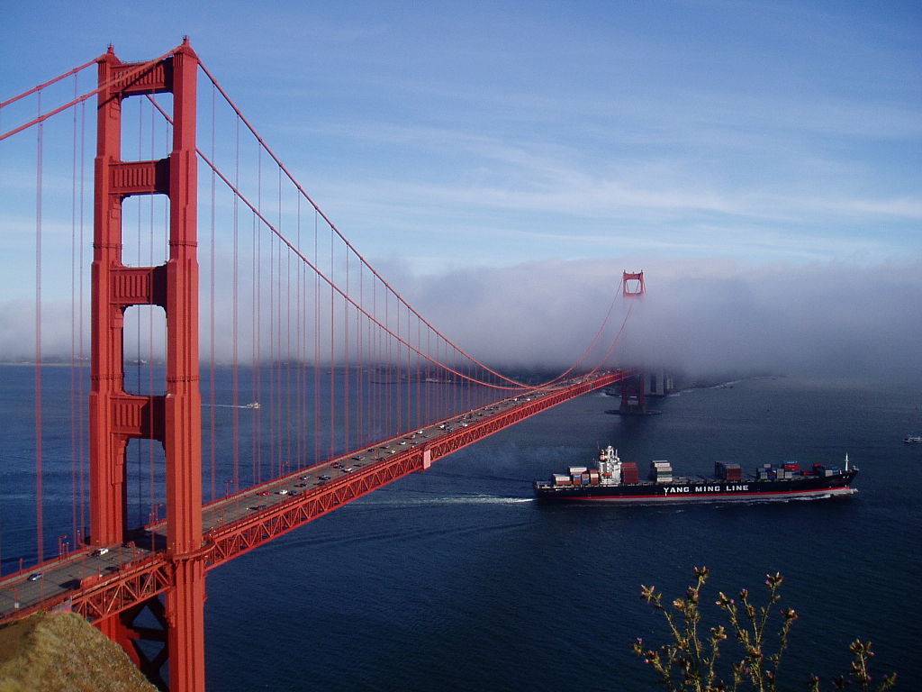 Cel mai celebru pod din SUA a început să cânte