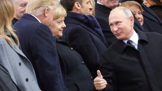 Idila geo-strategică Merkel- Putin și-a făcut efectul: Trump își retrage trupele din Germania. Polonia le așteaptă cu brațele deschise