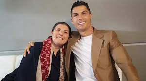 Cristiano Ronaldo a primit o veste șocantă de la mama sa. Reacție incredibilă