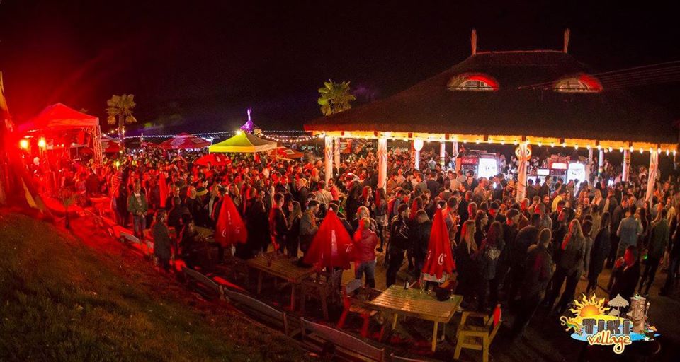 Regulile sunt doar pe hârtie! 1.000 de oameni au petrecut la maxim într-un club din Iași!