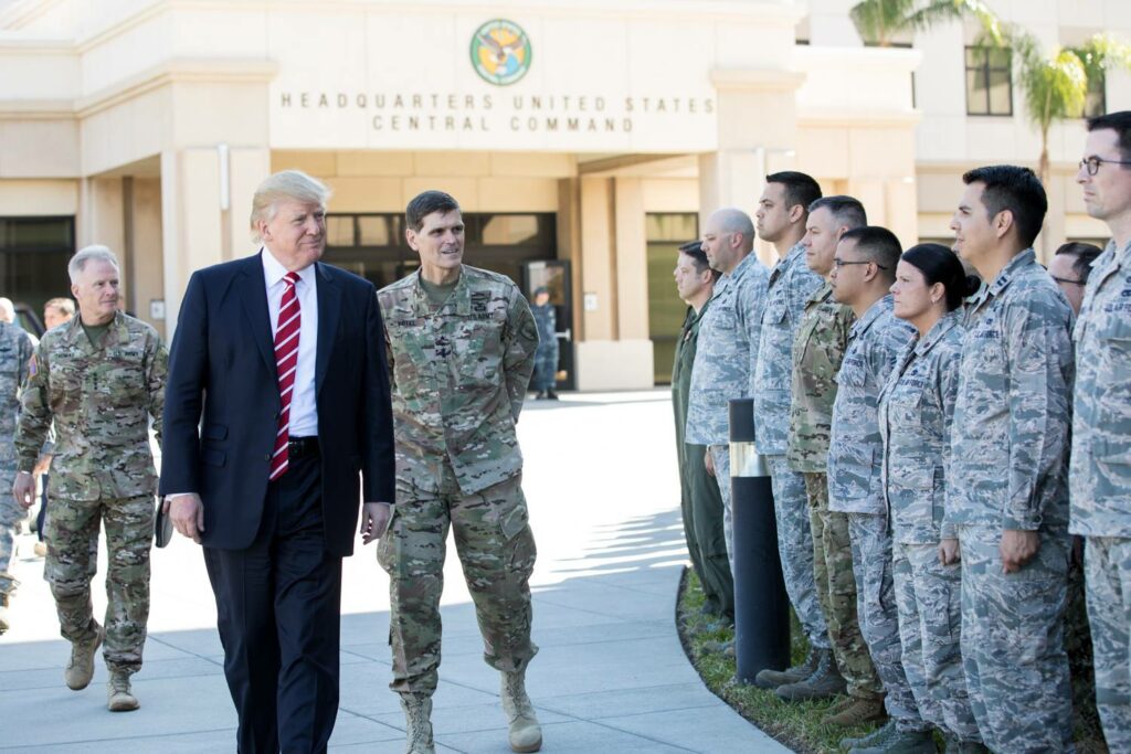 Trump anunță un „veto” clar: „Respectați armata noastră!”