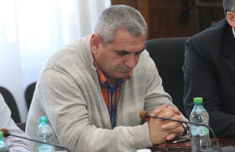 Directorul de la DRDP Cluj a pus în practică lozinca ”exploatarea omului de către om”. Interceptare incendiară
