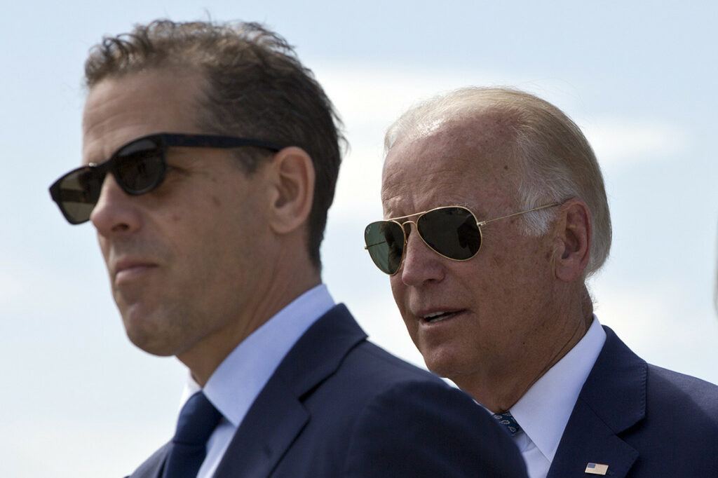Biden, legătură suspectă cu oligarhii ucraineni. Ce făcea fiul său Hunter