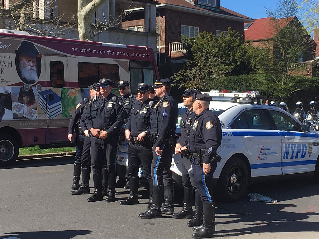 Ofițerii NYPD fug pe capete din Poliție din cauza inepției primarului De Blasio