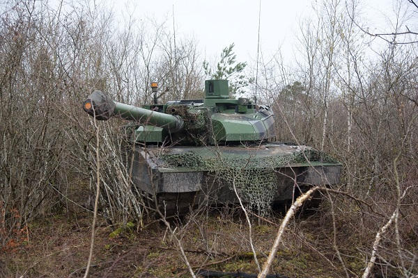 Franța debarcă în Lituania cu blindate și tancuri Leclerc