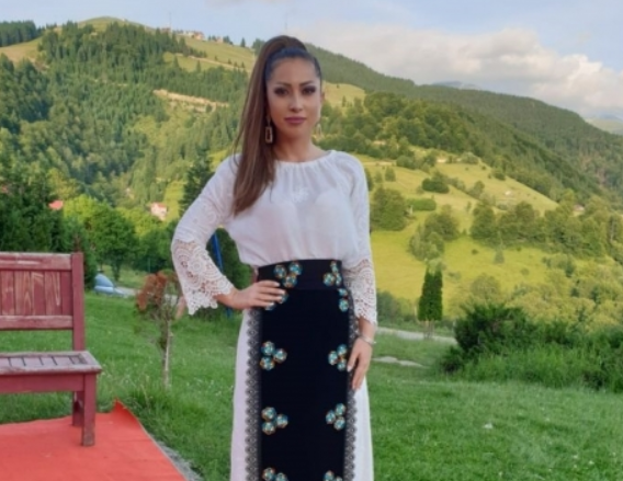 „De la bal, la spital”. O cântăreață din România, bătută chiar de colegul de trupă