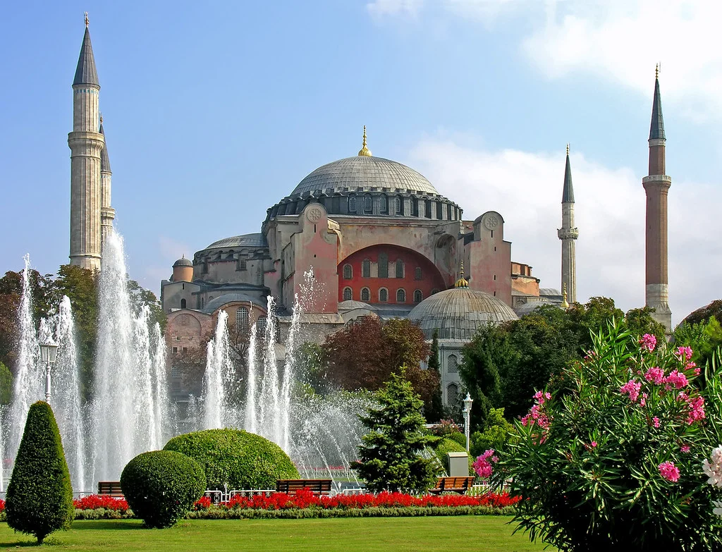 Euractiv: Hagia Sophia (Sfânta Sofia): violarea unui simbol