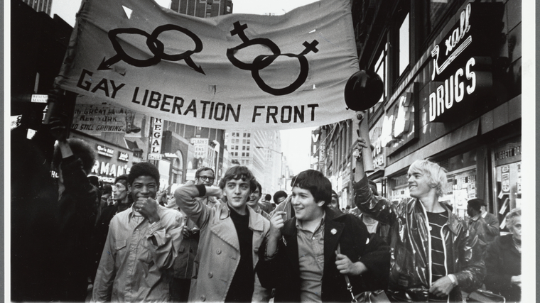 Primul mare protest LGBT dă naștere Frontului de Eliberare Gay