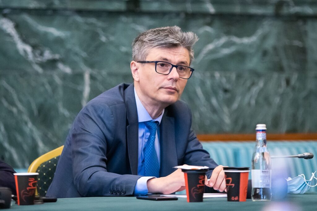 Cum vrea ministrul Economiei, Virgil Popescu, să câștige Primăria Severin – blat cu PSD