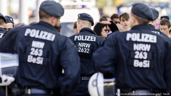 Dezvăluiri șocante! Focar de neonaziști în Poliția Germaniei. Extrema dreaptă, recrutări în masă