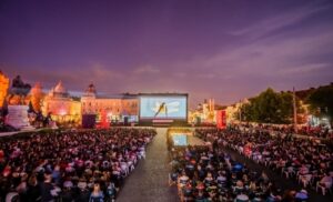 Legendarul cineast Béla Tarr vine la TIFF.24, la Cluj-Napoca