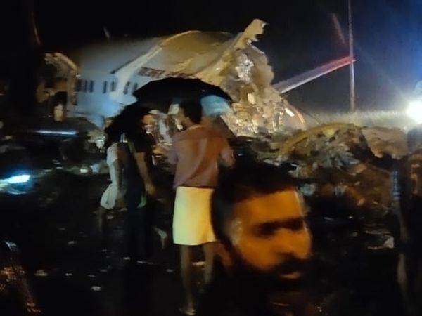 Tragedie aviatică! Un avion  s-a rupt în două! 14 morți confirmate și 15 grav răniți!