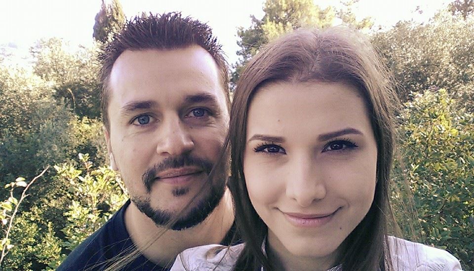 O actriță din România, prinsă în fapt de soțul preot-aspirant: „Ai făcut preacurvie”