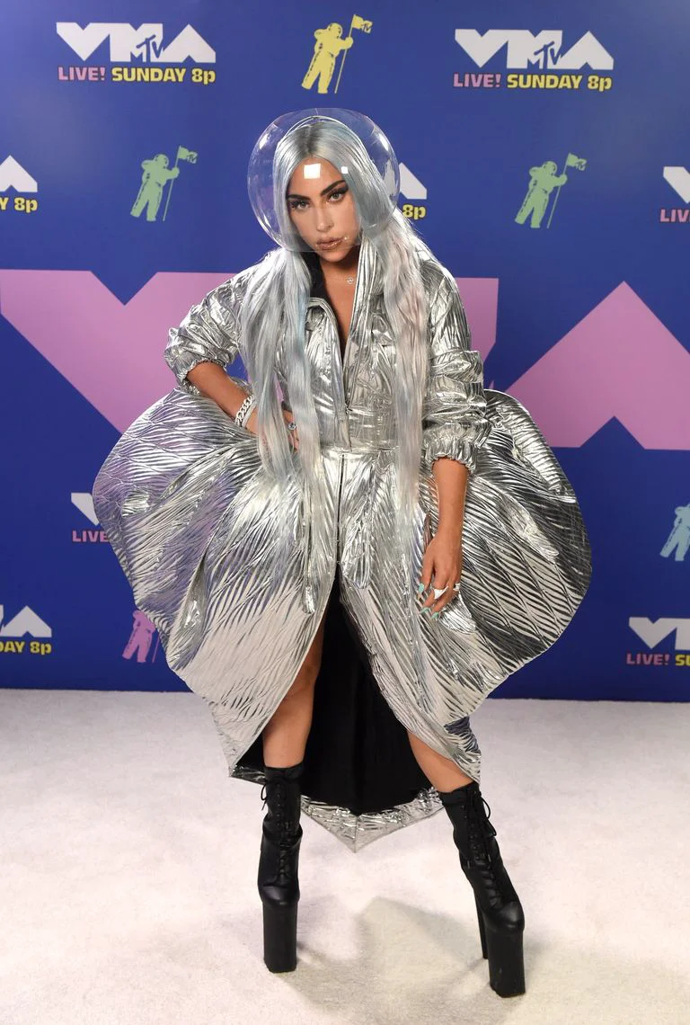 Lady Gaga și moda Covid Chic au făcut ravagii la MTV Video Music Awards. Gala, desfășurată în premieră online