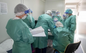 Zeci de cadre medicale infectate la un spital din Filiași. Procurorii au deschis dosar penal