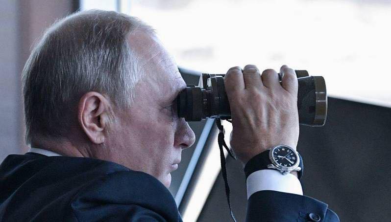 Cu ocazia aniversării a 68 de ani, Putin a primit cadou un Tsirkon