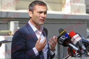 Anchetă DNA la Primăria Brașov. Controverse în jurul primarului Allen Coliban