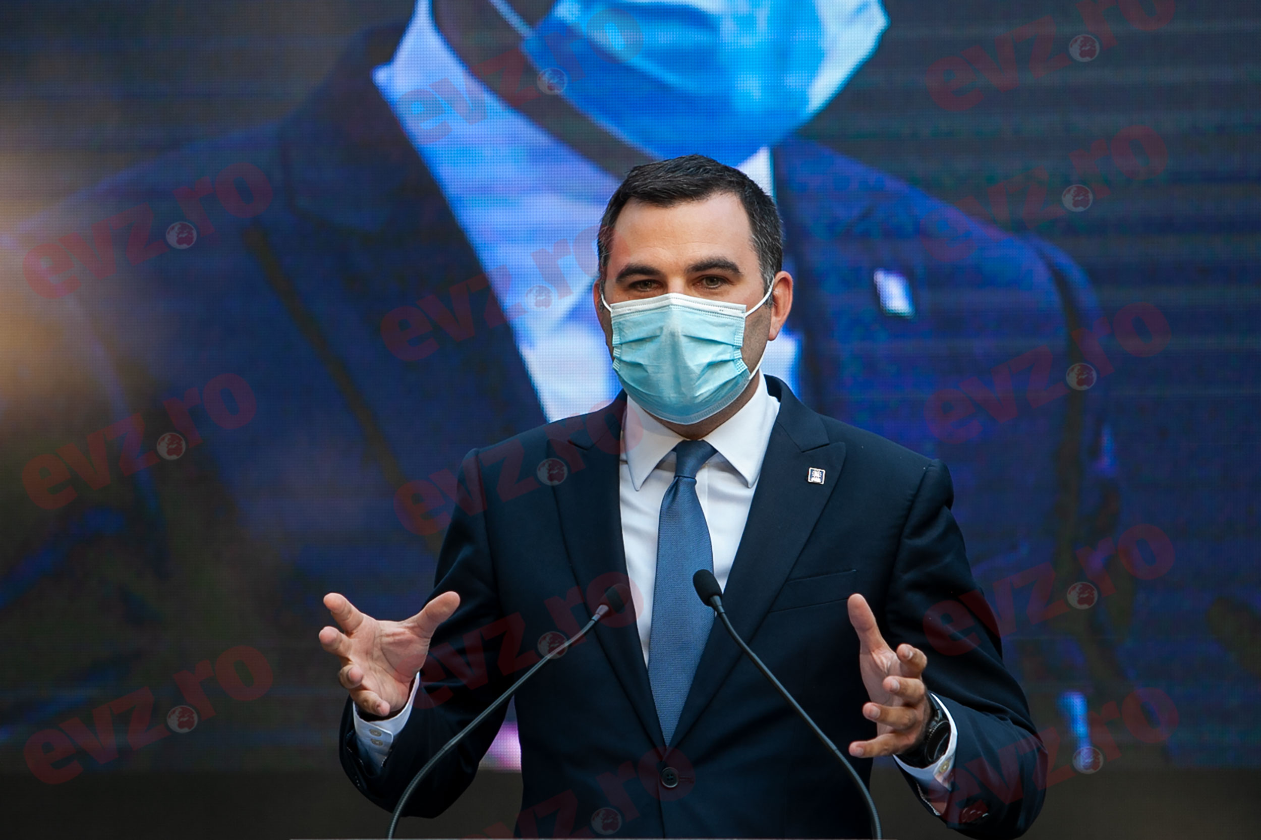 Cristian Băcanu are un mesaj dur pentru susținătorii lui Orban. Președintele PNL, acuzat de strategia victimizării