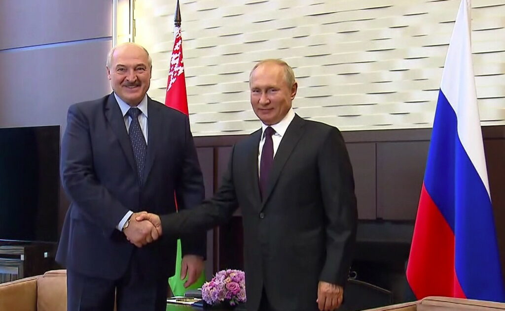 Presiunile internaționale întăresc alianța dintre Lukashenko și Putin