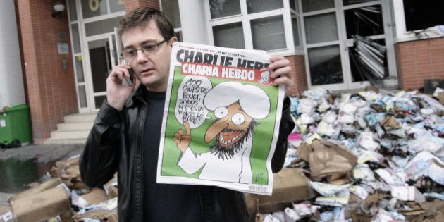 Charlie Hebdo. Văduva unuia dintre caricaturiștii uciși în 2015 acuză serviciile de securitate: „S-a vrut mai curând să protejăm poliția, decât arta?”