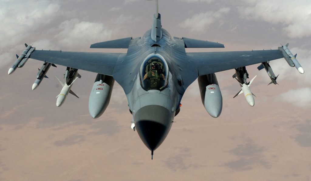 Suedia, NATO şi F-16