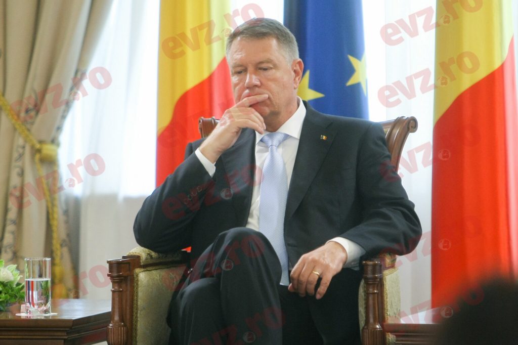 Guvernul Orban, mângâiat pe creștet de președintele Iohannis. „Nu trebuie să plece”