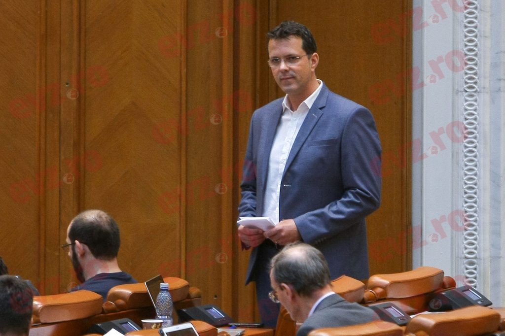SIIJ. Ionuț Moșteanu: „Este o victorie a coaliţiei desfiinţarea SIIJ la vot, astăzi”