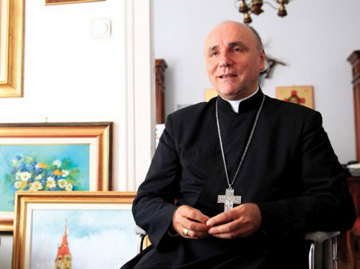 Episcopul greco-catolic de Oradea are Covid-19. A purtat mască, dar s-a infectat