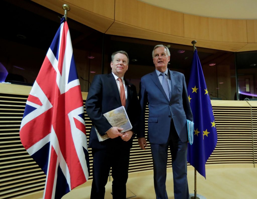 Dilema Brexit. Ce se va întâmpla luni între negociatorii european şi britanic