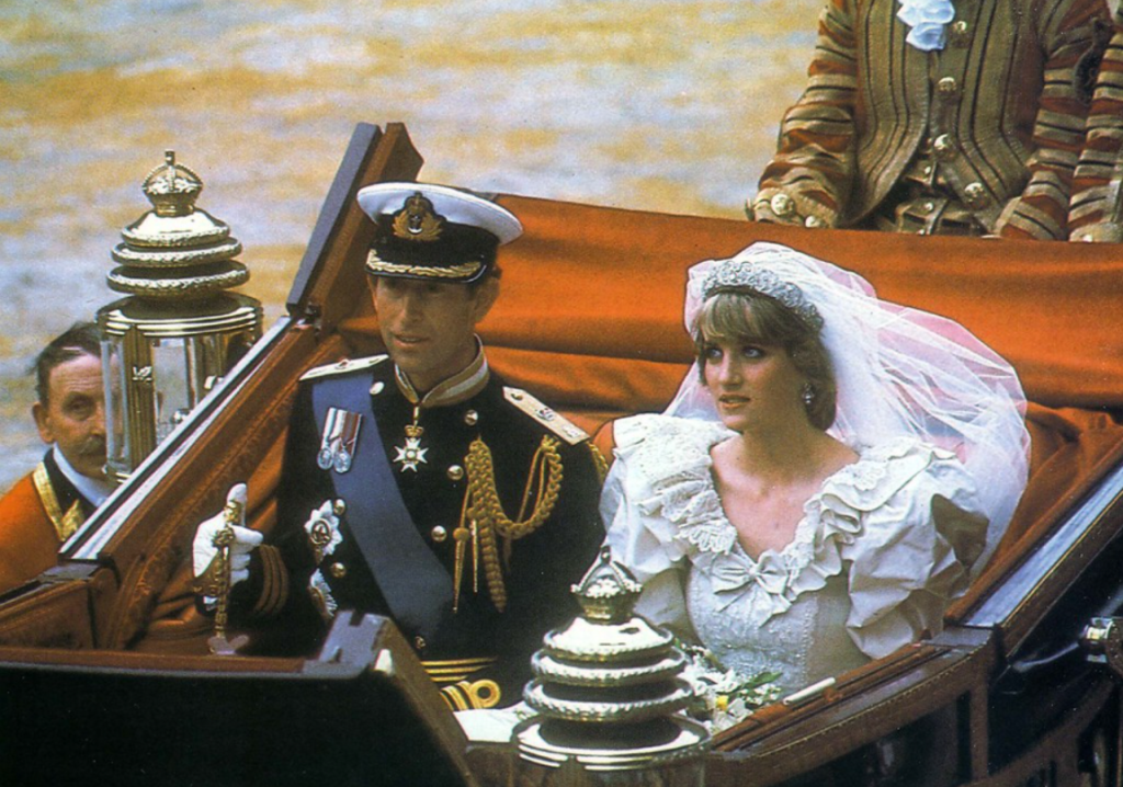 Rochia de basm a prințesei Diana prin ochii croitorului