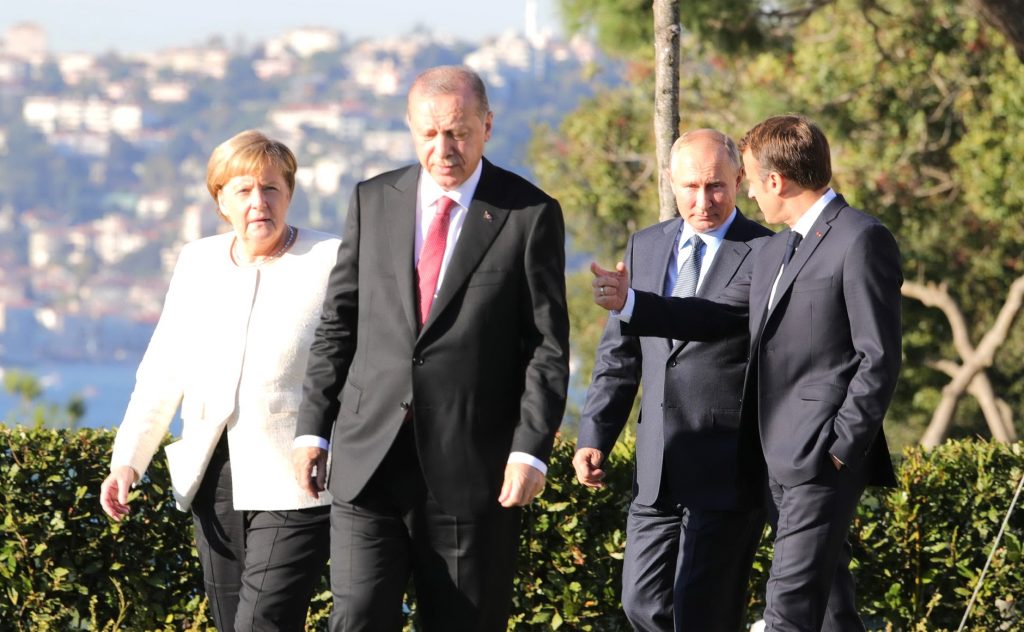 Frica de Erdogan. În Germania, Merkel nu vrea să supere 1,5 milioane de turci