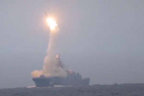 Senator american: Racheta-cadou pentru Putin ne poate distruge orice portavion
