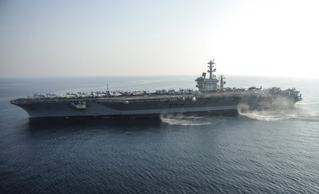 Trump merge până la capăt. SUA trimit portavionul USS Nimitz în Golf