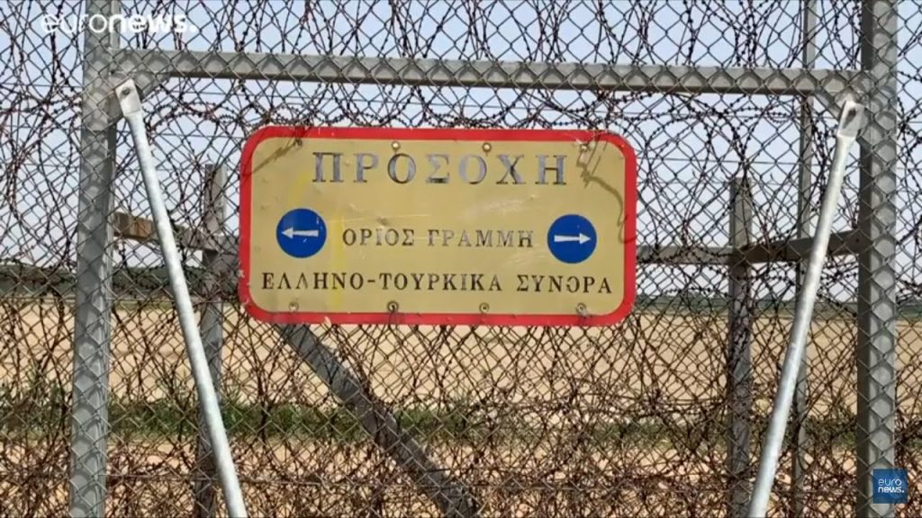 Grecia își protejează granițele terestre prin ridicarea unui gard. Polițiștii vor fi dotați cu camere, radare, drone și tunuri sonore