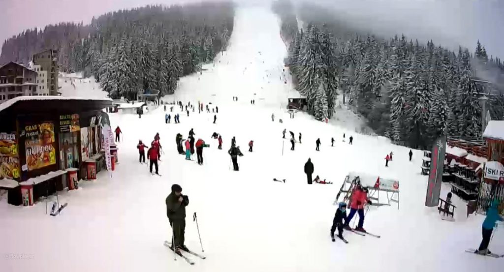 Stațiunile de schi din Bulgaria rămân deschise, dar turiștii nu se înghesuie