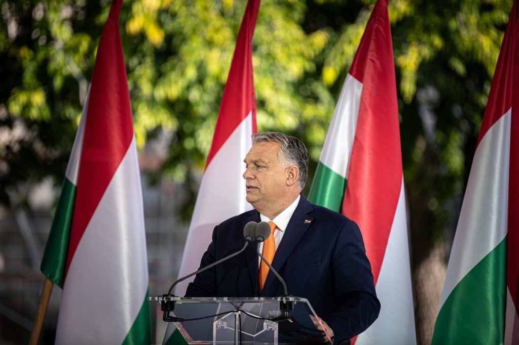 Noua cruciadă culturală a lui Viktor Orban. Cum pune la cale „Cântarea Ungariei”
