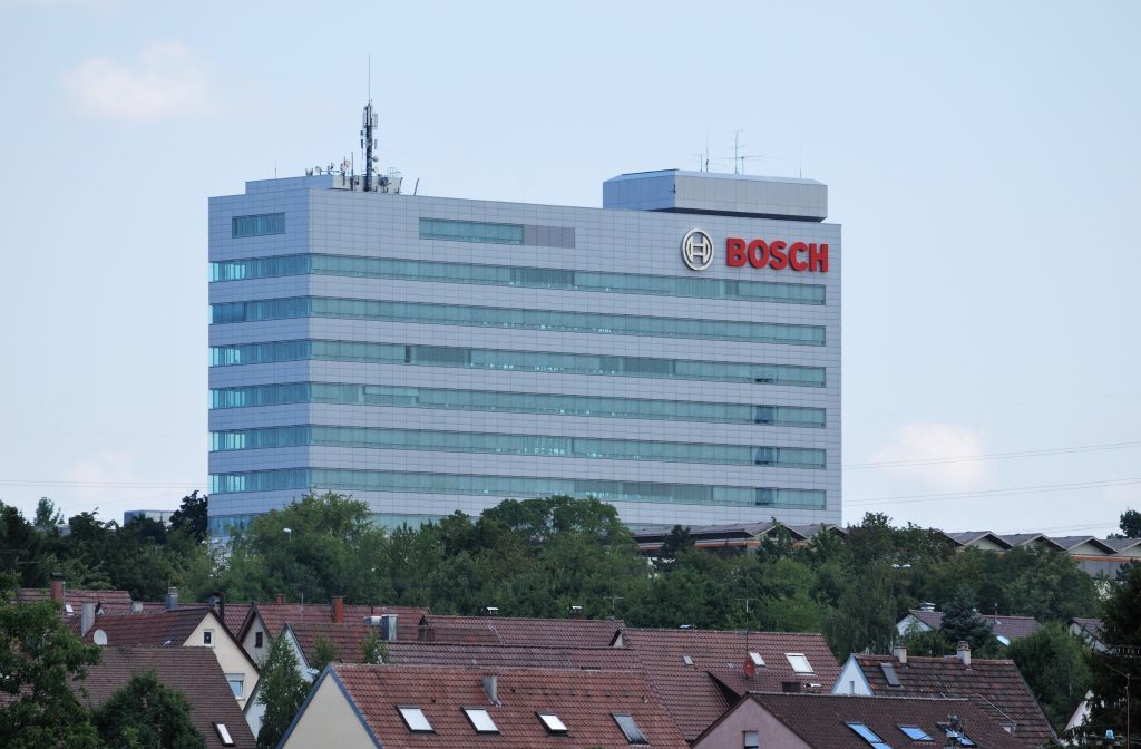 HANDELSBLATT: Bosch planifică producția în serie a sistemelor staționare de combustie cu hidrogen