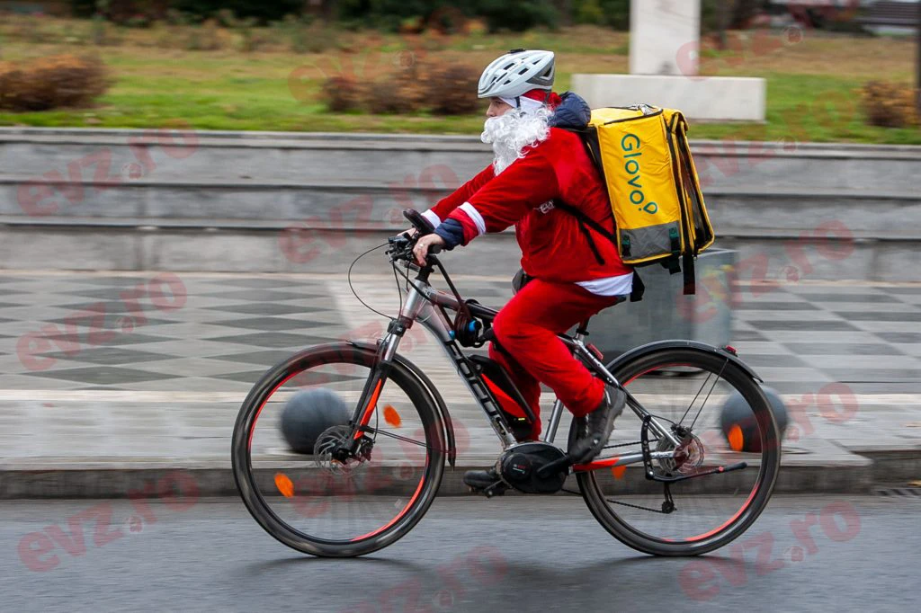 Câți bani câștigă un livrator din Nepal sau Sri Lanka pe Bolt, Wolt și Glovo