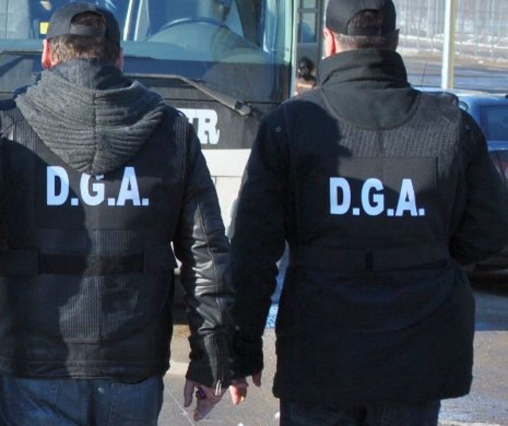 Percheziții la Direcția Silvică Neamț, Doi funcționari acuzați de corupție și infracțiuni silvice