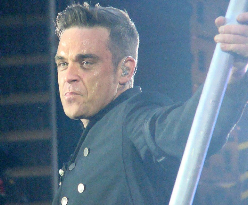 Megastarul Robbie Williams a fost la un pas de moarte! La fel ca Borcea în 2011