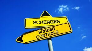 Austria poate să iasă din Schengen