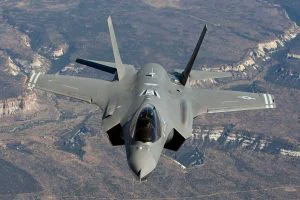 Porturile controlate de teroriștii Houthi, sub asediul IDF